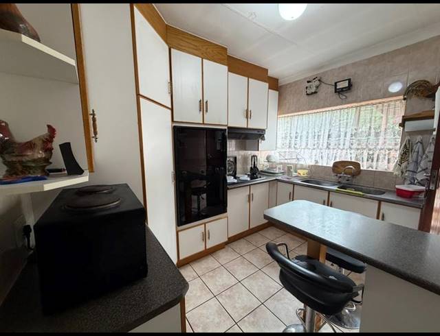 3 BEDROOM HOUSE FOR SALE IN CLAREMONT